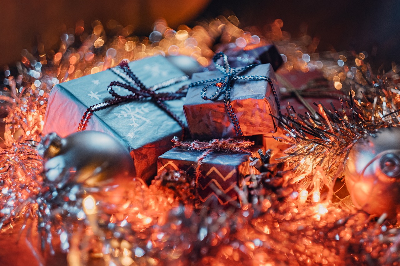 découvrez notre sélection de cadeaux de noël uniques et originaux qui émerveilleront vos proches. que vous cherchiez des idées pour les enfants, les adultes ou des cadeaux faits maison, trouvez l'inspiration pour rendre cette saison festive inoubliable !